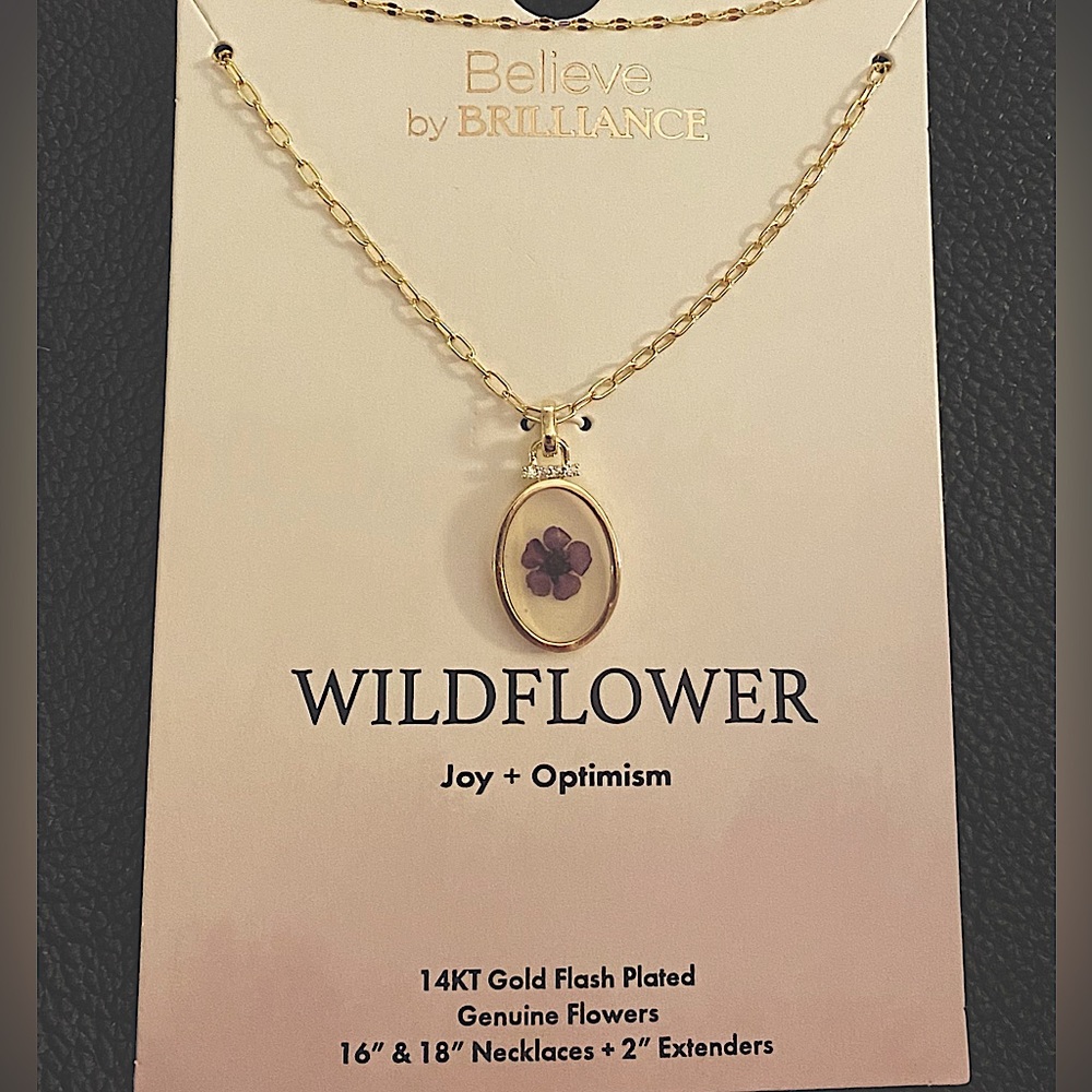Purple Wildflower in Resin Pendant 14k Gold Plated Sterling Silver - Picture 3 of 3